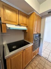 16980 N Miami Ave in North Miami Beach, FL - Building Photo - Building Photo