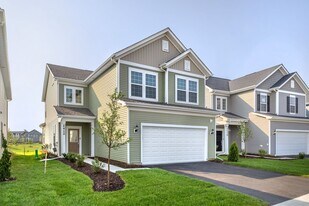 2412 Tailshot Rd in Naperville, IL - Building Photo