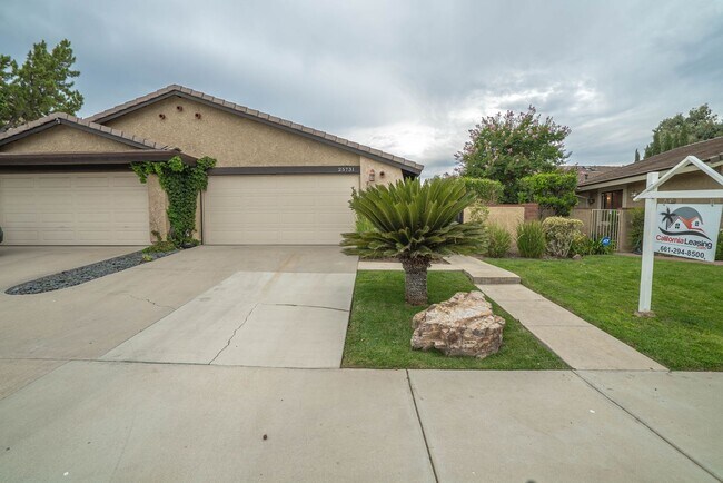 25731 Lupita Dr