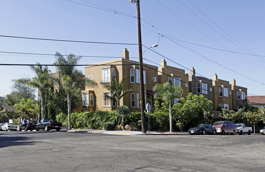 1865 Robinson Ave in San Diego, CA - Building Photo