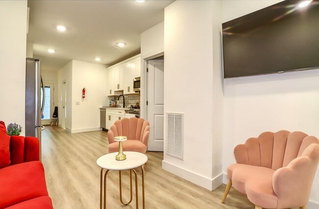 204 19th St in Union City, NJ - Building Photo - Building Photo