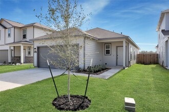 16632 Aurora St in Porter, TX - Building Photo - Building Photo