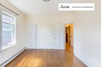 Room in Shared 3 bed/1 bath home in Boston, MA - Building Photo - Building Photo