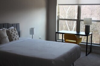 4415 Lincoln Way in Ames, IA - Foto de edificio - Building Photo