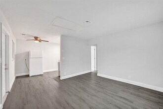 232 SE 9th Ave in Pompano Beach, FL - Building Photo - Building Photo