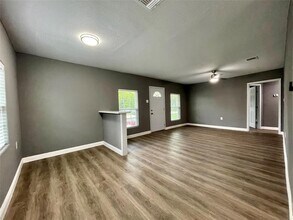1531 W 5th St in Freeport, TX - Building Photo - Building Photo