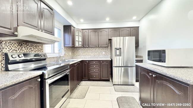 1634 Fairfield Cres in Pickering, ON - Building Photo - Building Photo