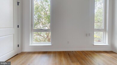 5225 Walnut St, Unit 4 in Philadelphia, PA - Building Photo - Building Photo