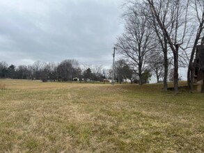 1960 Roundtop Rd in Elizabethtown, KY - Building Photo - Building Photo
