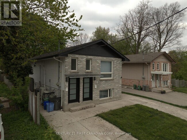 18 Watson St in London, ON - Building Photo - Building Photo