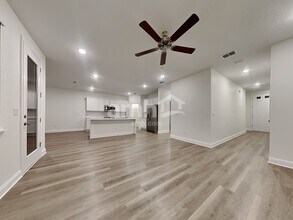 11638 Hillside Dr in Jacksonville, FL - Foto de edificio - Building Photo