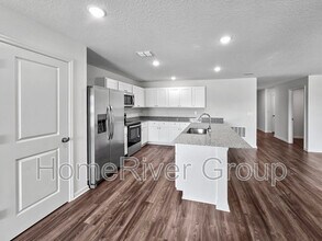 12965 SE 53rd Ave in Belleview, FL - Foto de edificio - Building Photo