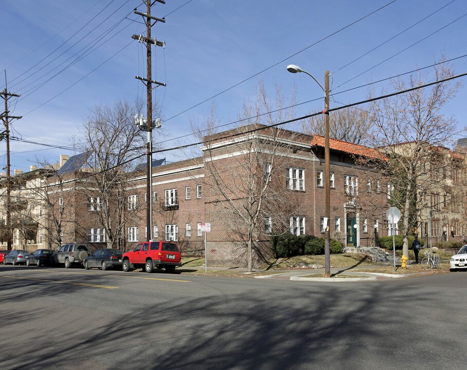 Devonshire Apartments in Denver, CO - Building Photo