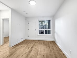 1695 167 St in Surrey, BC - Building Photo - Building Photo