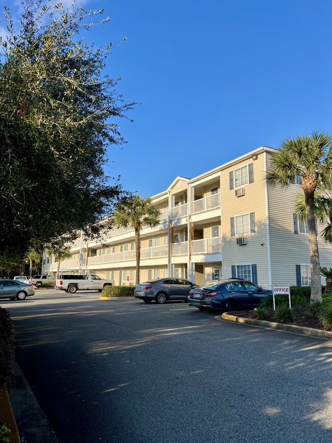 Concorde Suite in Brunswick, GA - Foto de edificio - Building Photo