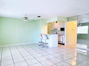 1235 S Highland Ave in Clearwater, FL - Building Photo - Building Photo