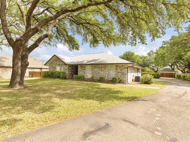 5313 Mission Cir in Granbury, TX - Building Photo - Building Photo