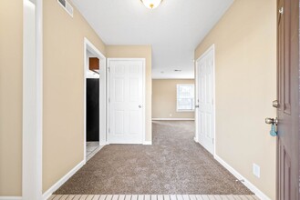 545 Patriot Park Ct-Unit -545 A Patriot Park in Clarksville, TN - Building Photo - Building Photo