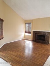 1754 Sinaloa Rd in Simi Valley, CA - Building Photo - Building Photo