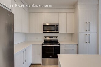 681 Savanna Blvd NE in Calgary, AB - Building Photo - Building Photo