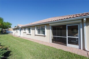 28983 Vermillion Ln in Bonita Springs, FL - Building Photo