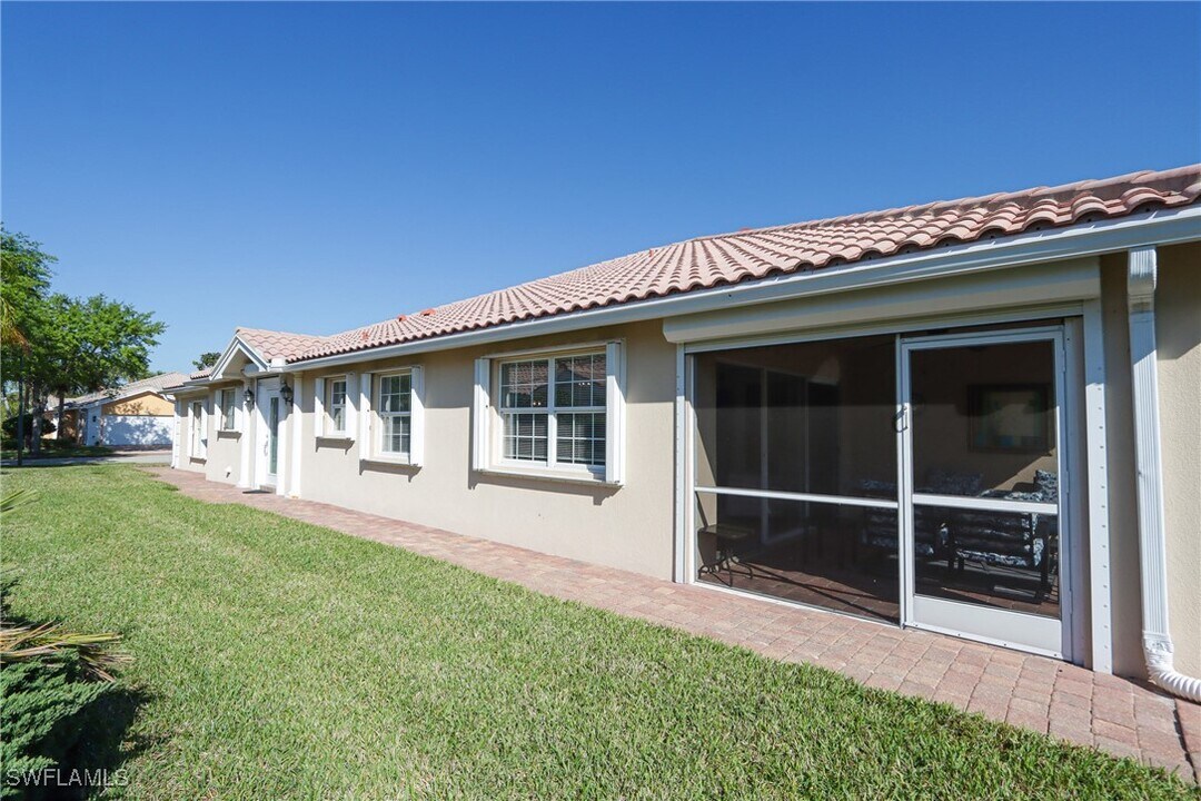 28983 Vermillion Ln in Bonita Springs, FL - Building Photo