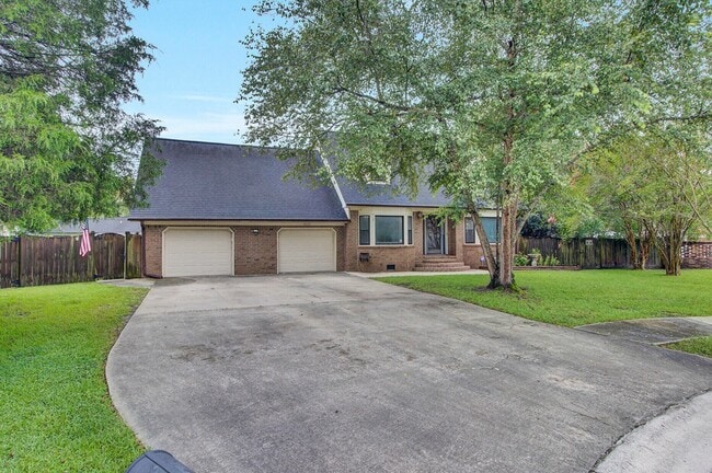 8000 Eberly Ave in North Charleston, SC - Building Photo - Building Photo