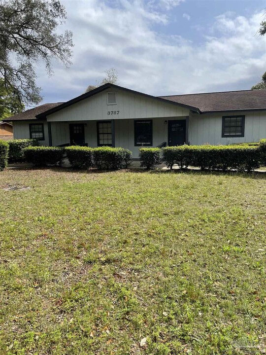 3787 Nobles St in Pensacola, FL - Building Photo