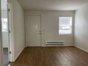 1 bed in Skyway off of Renton Ave. Easy t in Seattle, WA - Building Photo - Interior Photo