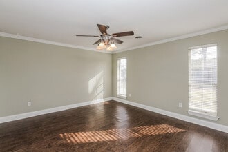 140 Trimble St in Pearl, MS - Building Photo - Building Photo