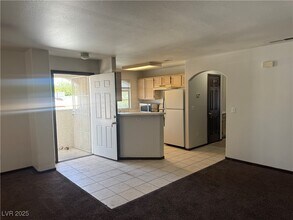 4500 W Lake Mead Blvd in Las Vegas, NV - Building Photo - Building Photo