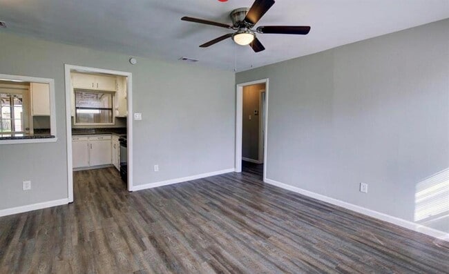 315 Acacia St in Lake Jackson, TX - Building Photo - Building Photo