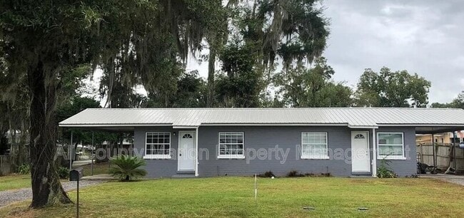property at 727 NE 4th St