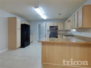 165 Old Hampton Way in Hampton, GA - Foto de edificio - Building Photo