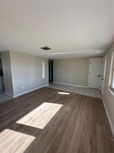 13612 Allyn Dr in Hudson, FL - Foto de edificio - Building Photo