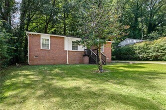 305 Banberry Dr SE in Atlanta, GA - Building Photo - Building Photo