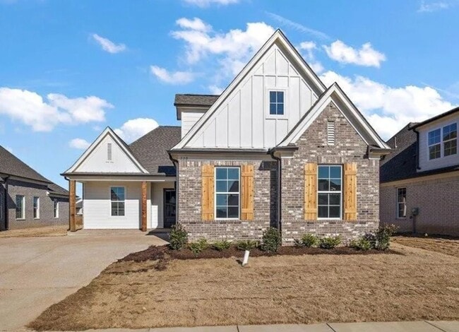 property at 748 Coahoma Ct