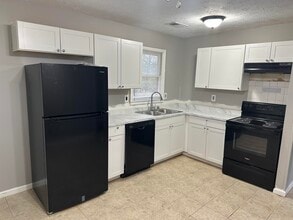 3309 Kenesaw Dr in Lexington, KY - Building Photo - Building Photo