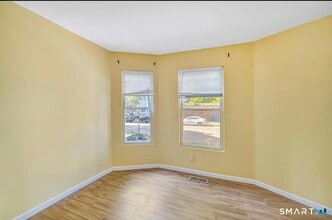 45 Bassett St in New Haven, CT - Building Photo - Building Photo