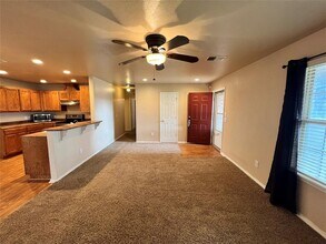 813 NE 85th St in Oklahoma City, OK - Building Photo - Building Photo