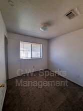 2742 Sunset Strip Dr in Glenn Heights, TX - Building Photo - Building Photo