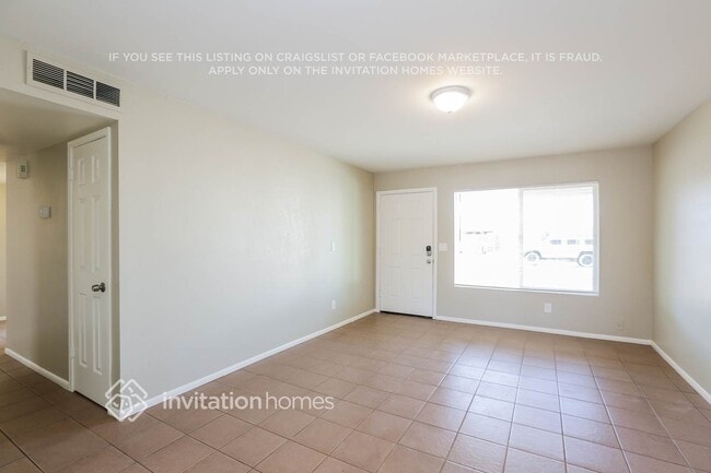 10902 W Montecito Ave in Phoenix, AZ - Building Photo - Building Photo