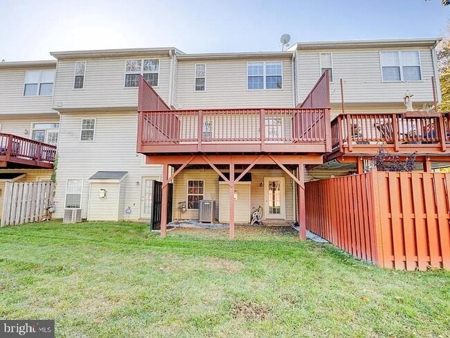 20824 Shamrock Glen Cir in Germantown, MD - Building Photo - Building Photo