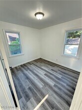 918 Brittain Rd in Akron, OH - Building Photo - Building Photo