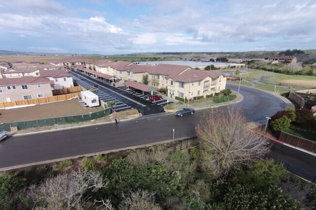 2310 Briar Creek Way in Lompoc, CA - Foto de edificio - Building Photo