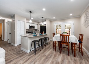 2068 Fernwood Dr in Colorado Springs, CO - Building Photo - Building Photo