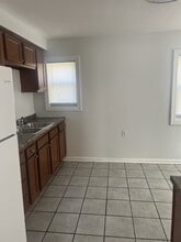 2312 Monroe St in Gary, IN - Building Photo - Building Photo