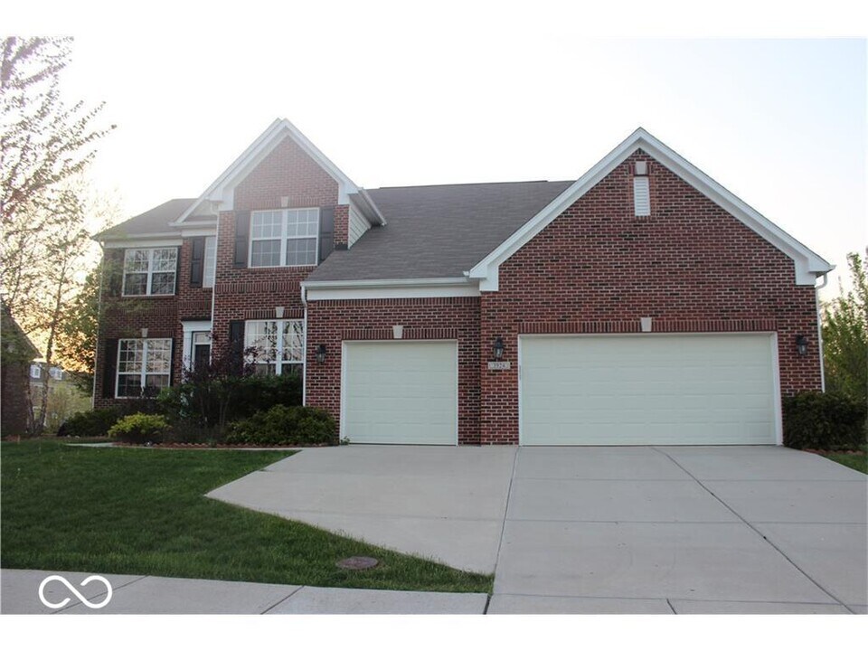 3924 Dolan Way in Westfield, IN - Building Photo