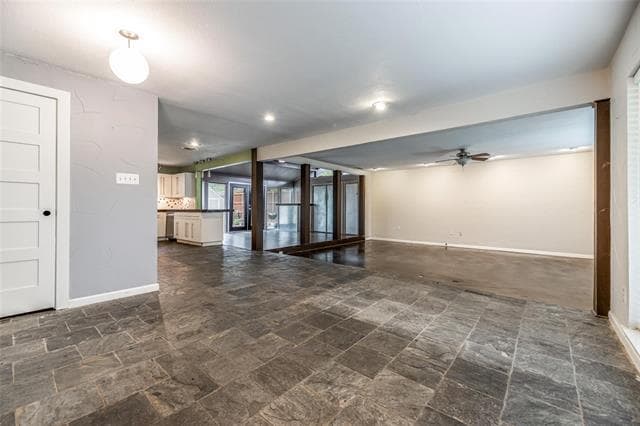 7111 Wild Valley Dr in Dallas, TX - Building Photo - Building Photo