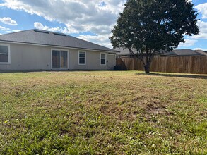 45575 Ingleham Cir in Callahan, FL - Building Photo - Building Photo